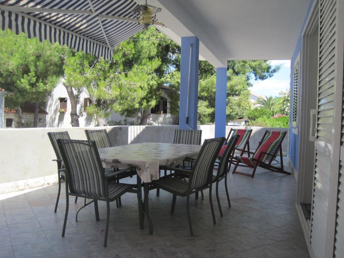 Apartments By The Sea Maslinica, Solta - 14748 Extérieur photo